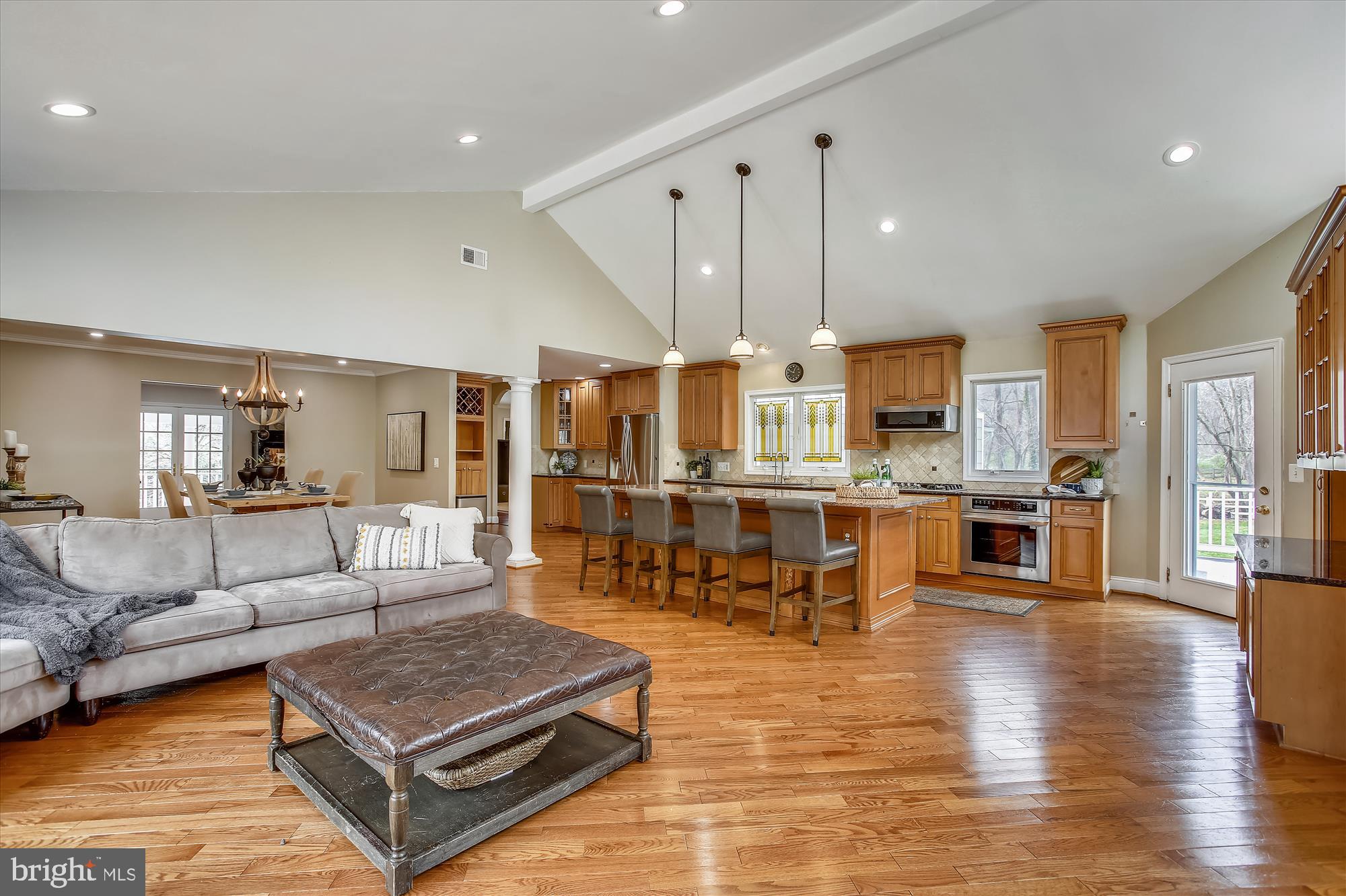 502 Walker Road Great Falls, VA 22066 - Photo 11 of 92 Gallery Image 11