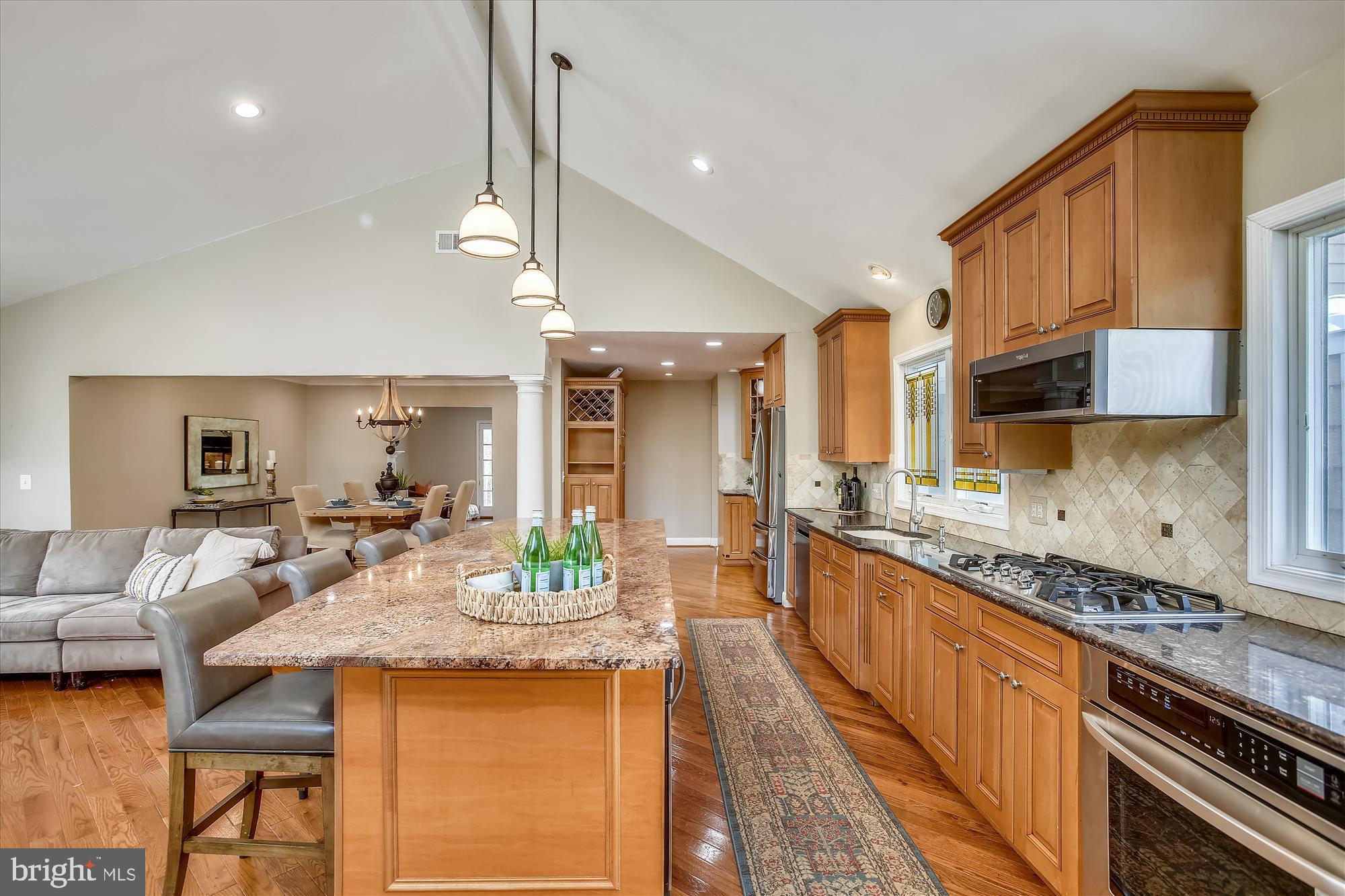 502 Walker Road Great Falls, VA 22066 - Photo 14 of 92 Gallery Image 14