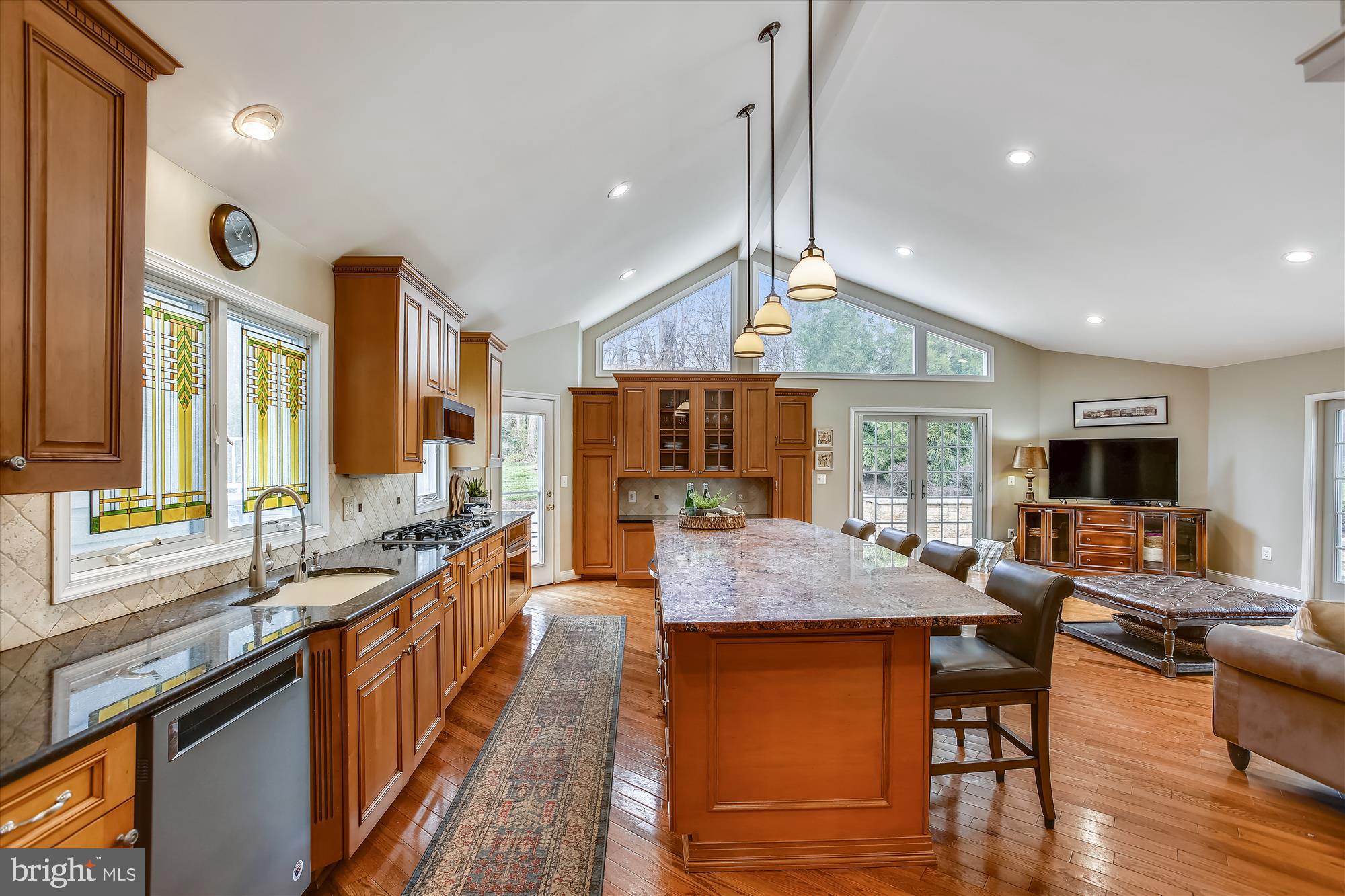 502 Walker Road Great Falls, VA 22066 - Photo 16 of 92 Gallery Image 16