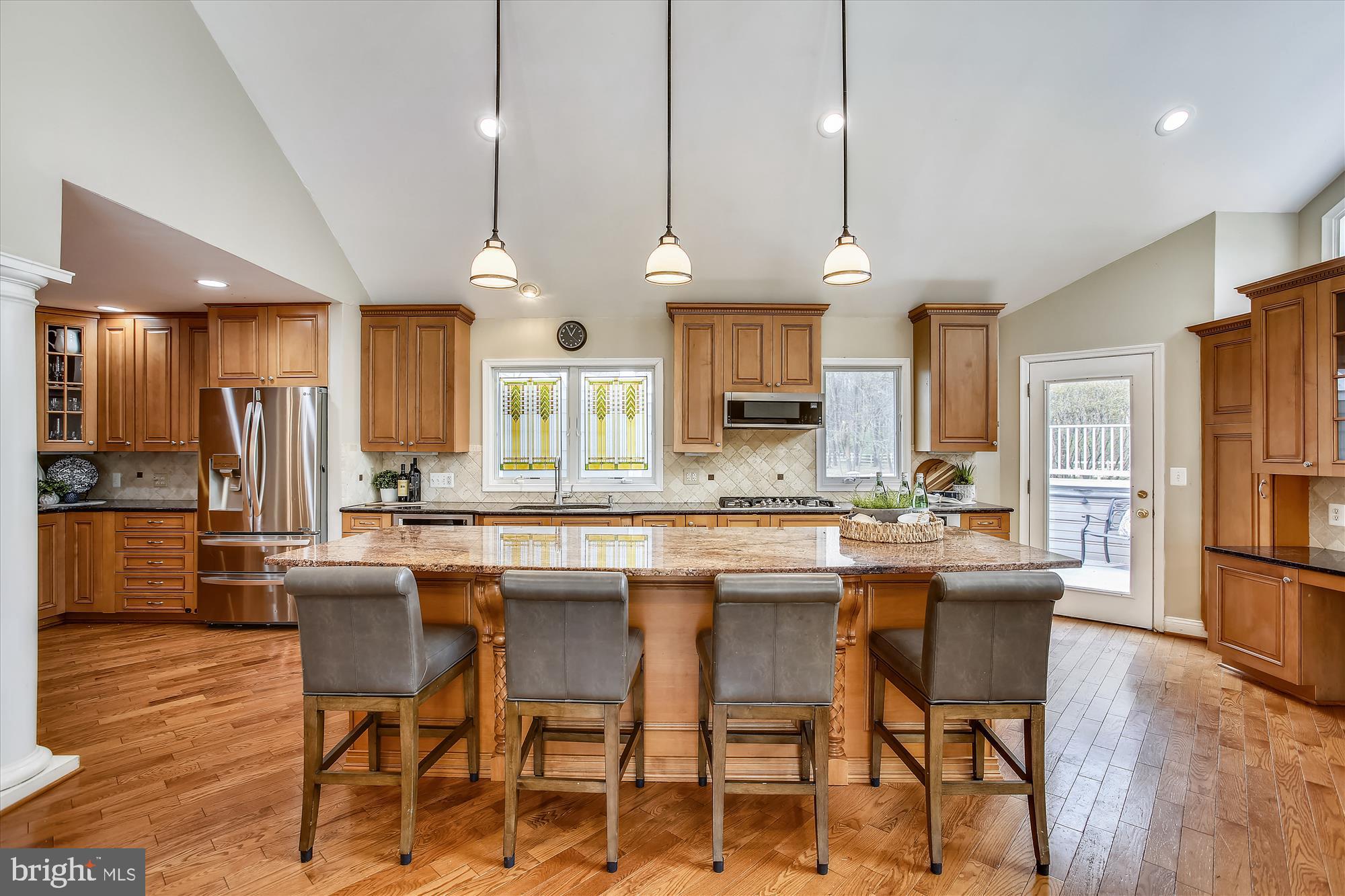 502 Walker Road Great Falls, VA 22066 - Photo 17 of 92 Gallery Image 17