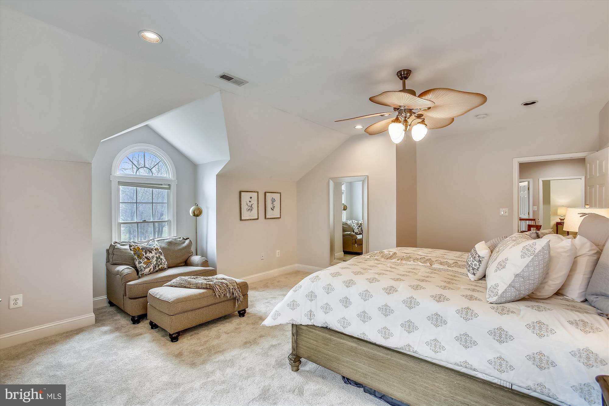 502 Walker Road Great Falls, VA 22066 - Photo 44 of 92 Gallery Image 44