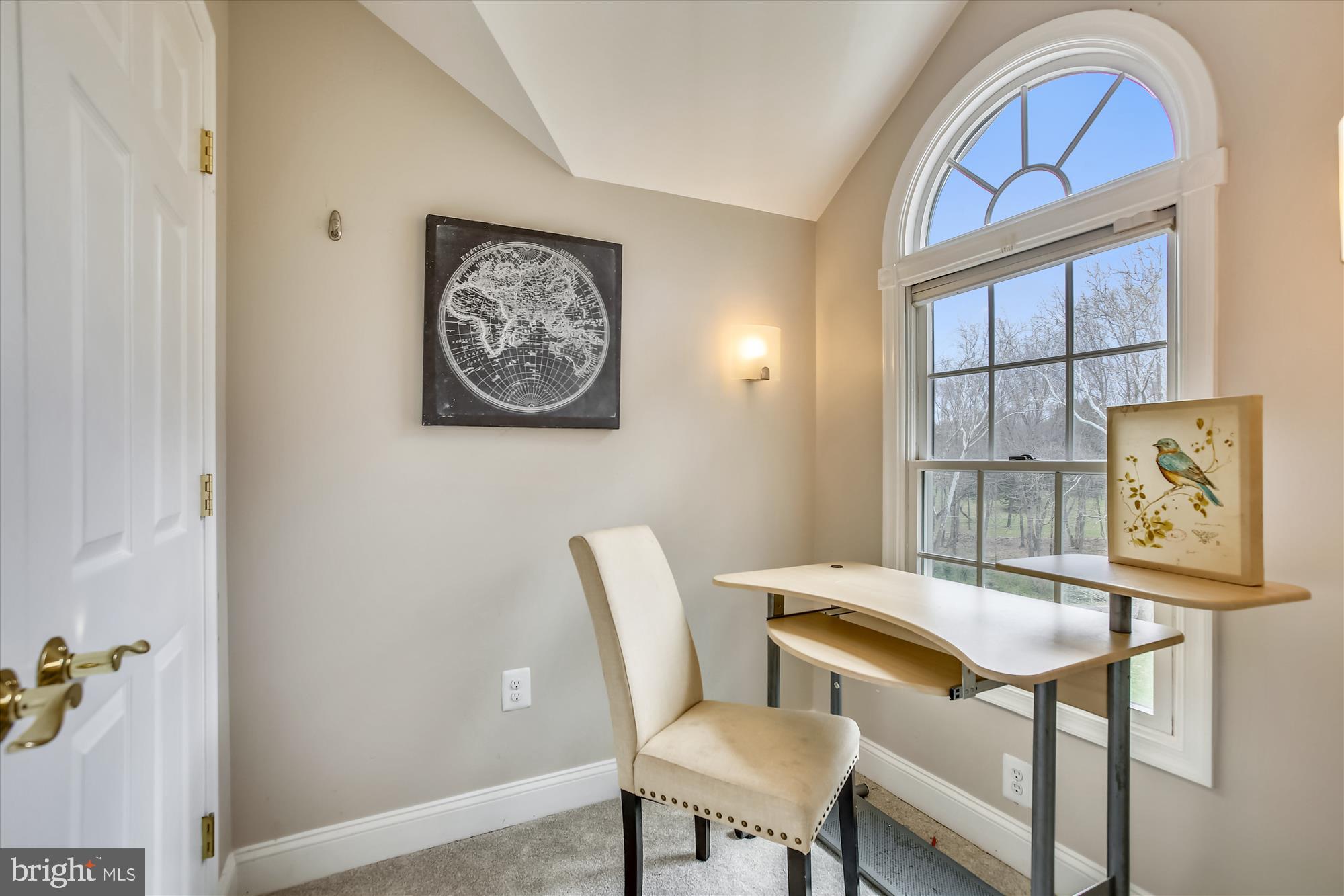 502 Walker Road Great Falls, VA 22066 - Photo 56 of 92 Study nook