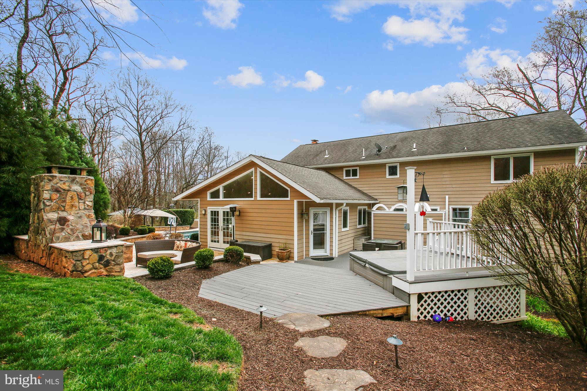 502 Walker Road Great Falls, VA 22066 - Photo 84 of 92 Deck, hot tub and outdoor shower