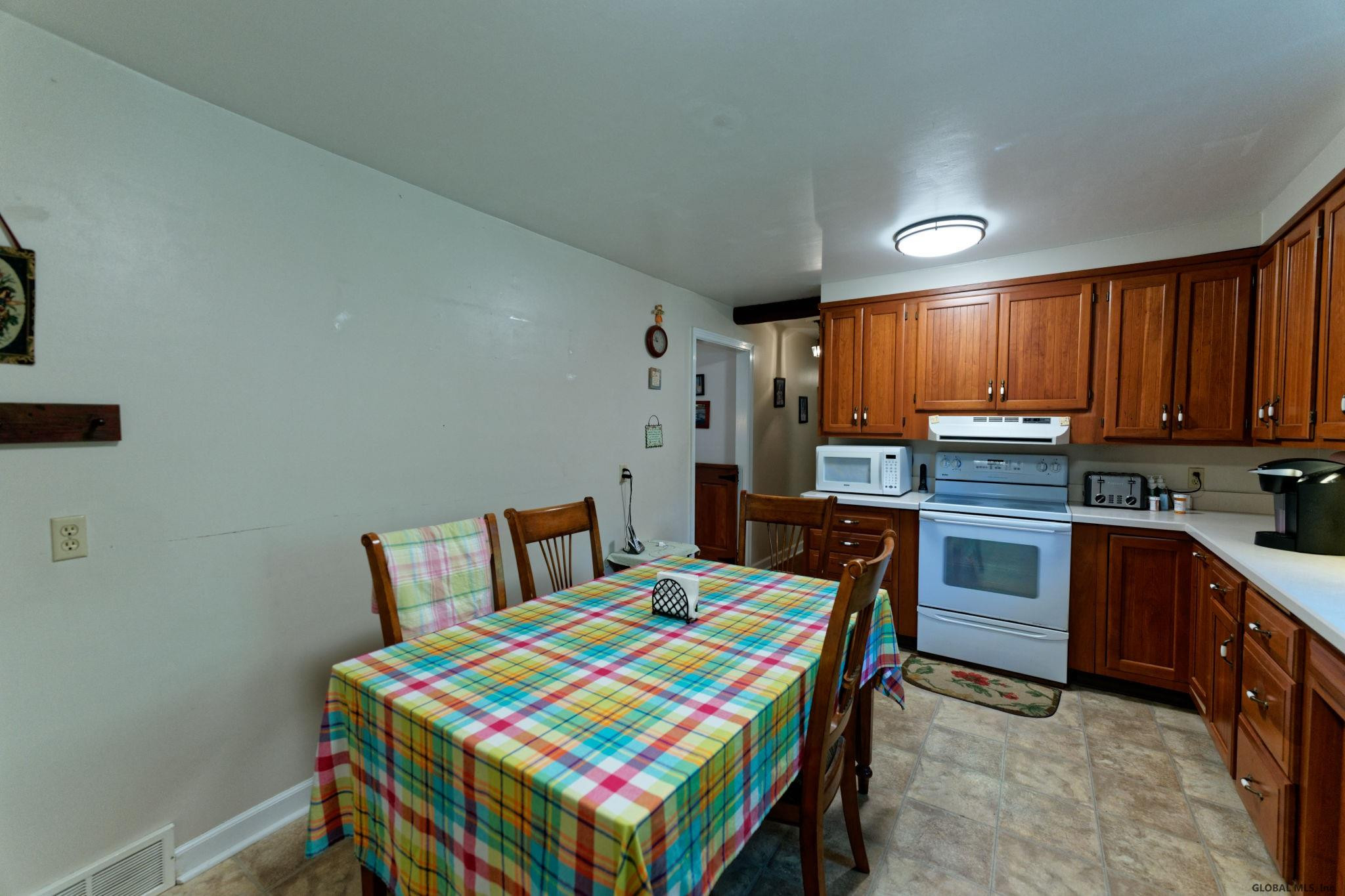 44 South Westcott Road Rotterdam, NY 12306 - Photo 12 of 32 Photo 12