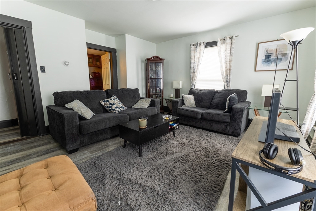 34 High Street Hudson, MA 01749 - Photo 5 of 17 Gallery Image 5