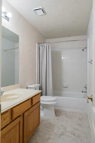 $389,900 | 6626 Gentle Bend Drive, Houston, TX 77069