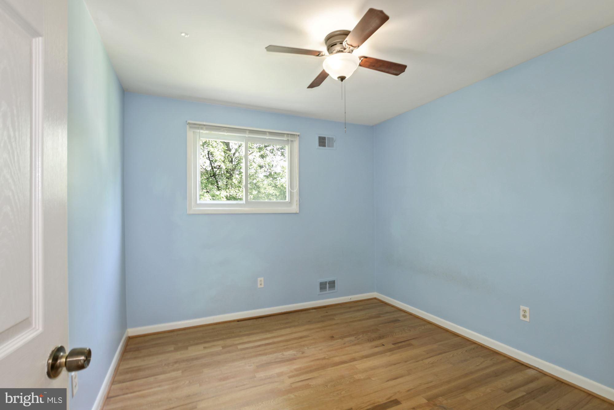 407 Hannes Street Silver Spring, MD 20901 - Photo 24 of 31 Third Bedroom