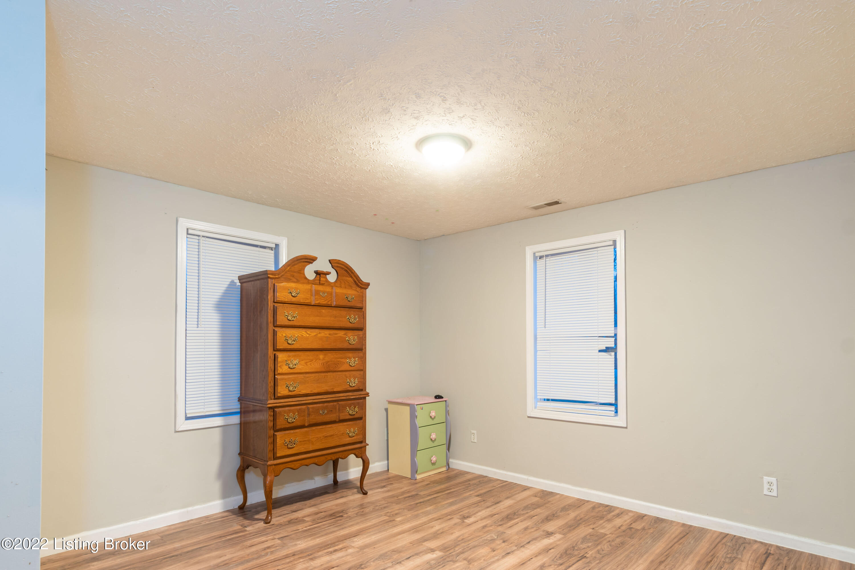 12703 Abbey Road Louisville, KY 40272 - Photo 17 of 30 DSC00644-4
