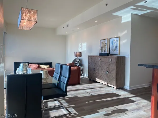 $4,450 | 4575 Dean Martin Drive, Unit 2208, Las Vegas, NV 89103