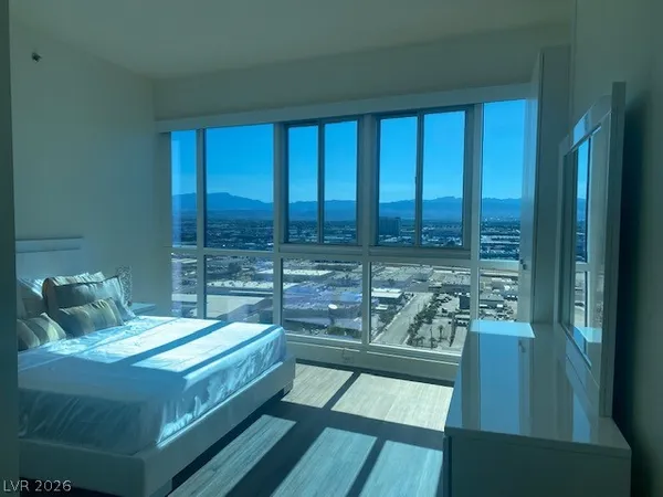 $4,450 | 4575 Dean Martin Drive, Unit 2208, Las Vegas, NV 89103