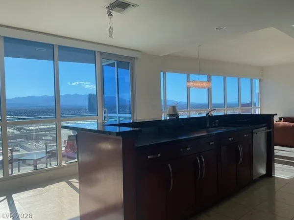 $4,450 | 4575 Dean Martin Drive, Unit 2208, Las Vegas, NV 89103