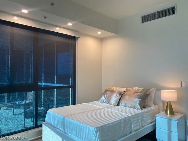 $4,450 | 4575 Dean Martin Drive, Unit 2208, Las Vegas, NV 89103