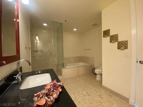 $4,450 | 4575 Dean Martin Drive, Unit 2208, Las Vegas, NV 89103