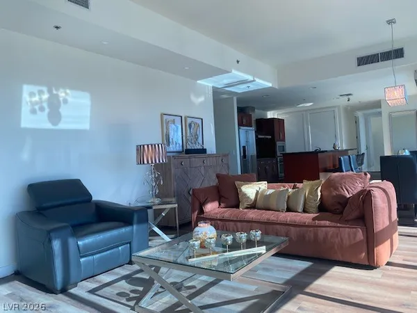 $4,450 | 4575 Dean Martin Drive, Unit 2208, Las Vegas, NV 89103