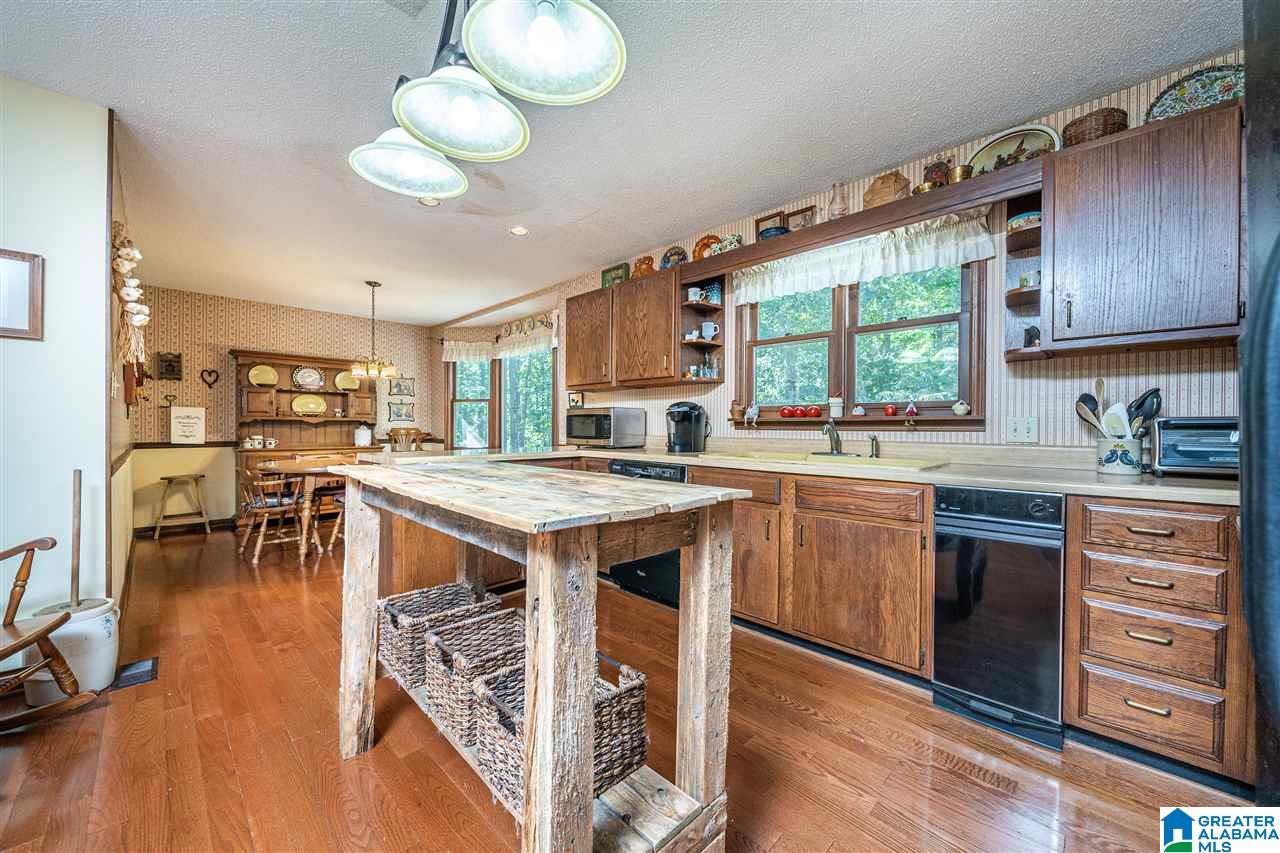 85 Laurel Road Calera, AL 35040 - Photo 7 of 43