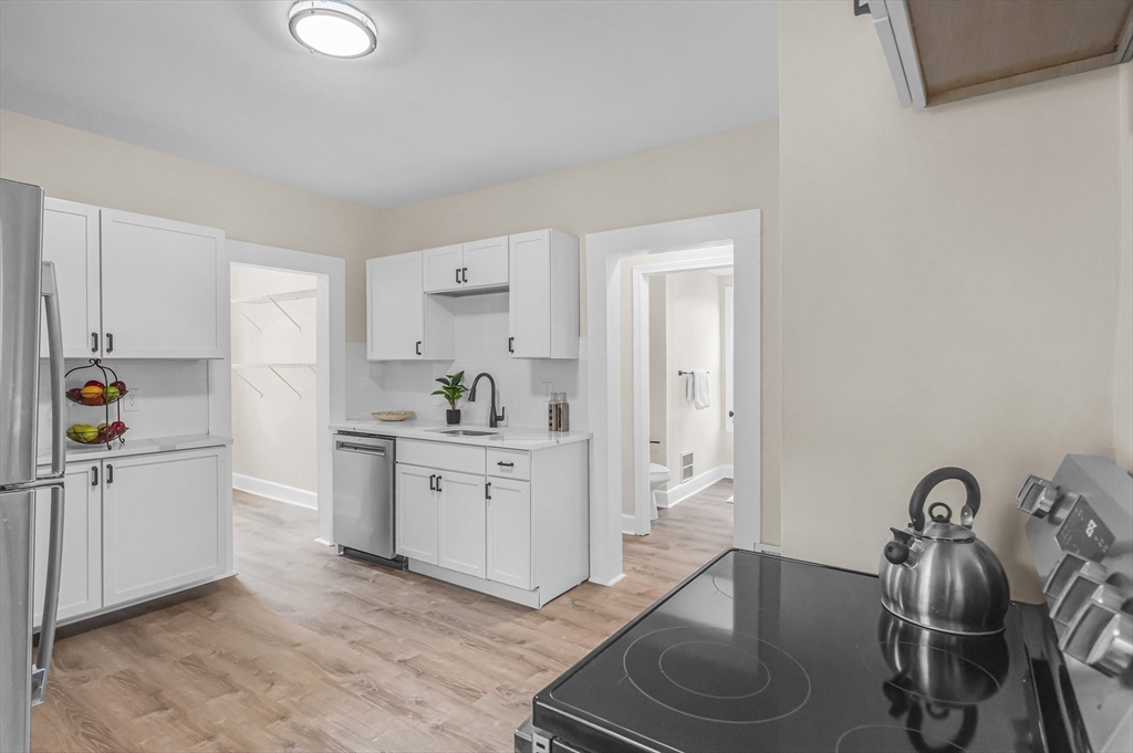 342 Wilbraham Road Springfield, MA 01109 - Photo 11 of 38 Gallery Image 11