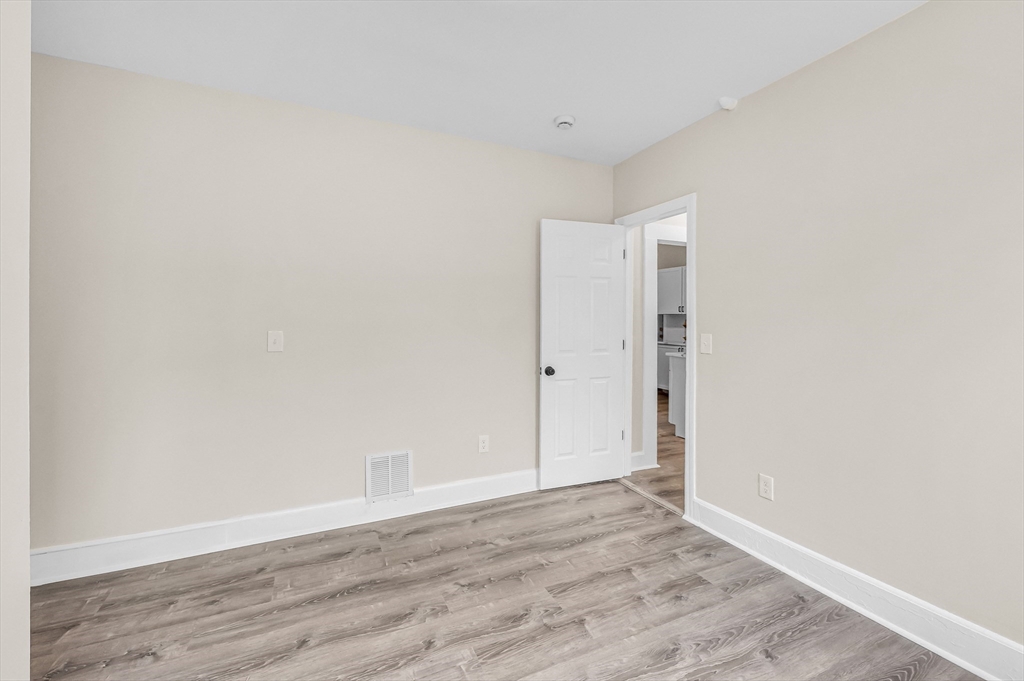 342 Wilbraham Road Springfield, MA 01109 - Photo 14 of 38 Gallery Image 14