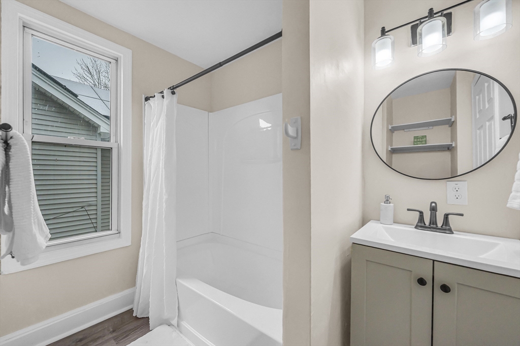 342 Wilbraham Road Springfield, MA 01109 - Photo 16 of 38 Gallery Image 16