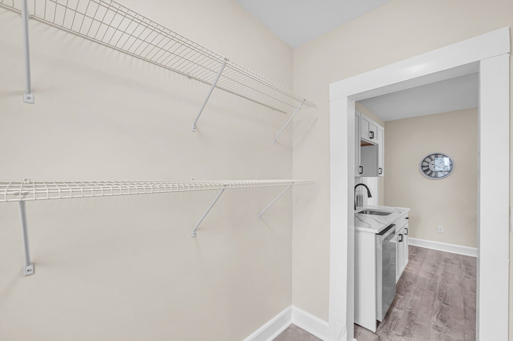 342 Wilbraham Road Springfield, MA 01109 - Photo 17 of 38 Gallery Image 17