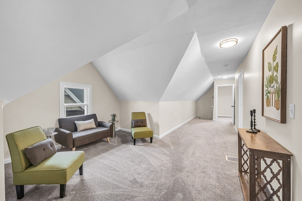 342 Wilbraham Road Springfield, MA 01109 - Photo 19 of 38 Gallery Image 19