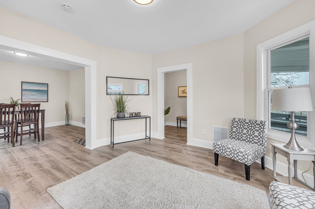 342 Wilbraham Road Springfield, MA 01109 - Photo 3 of 38 Gallery Image 3