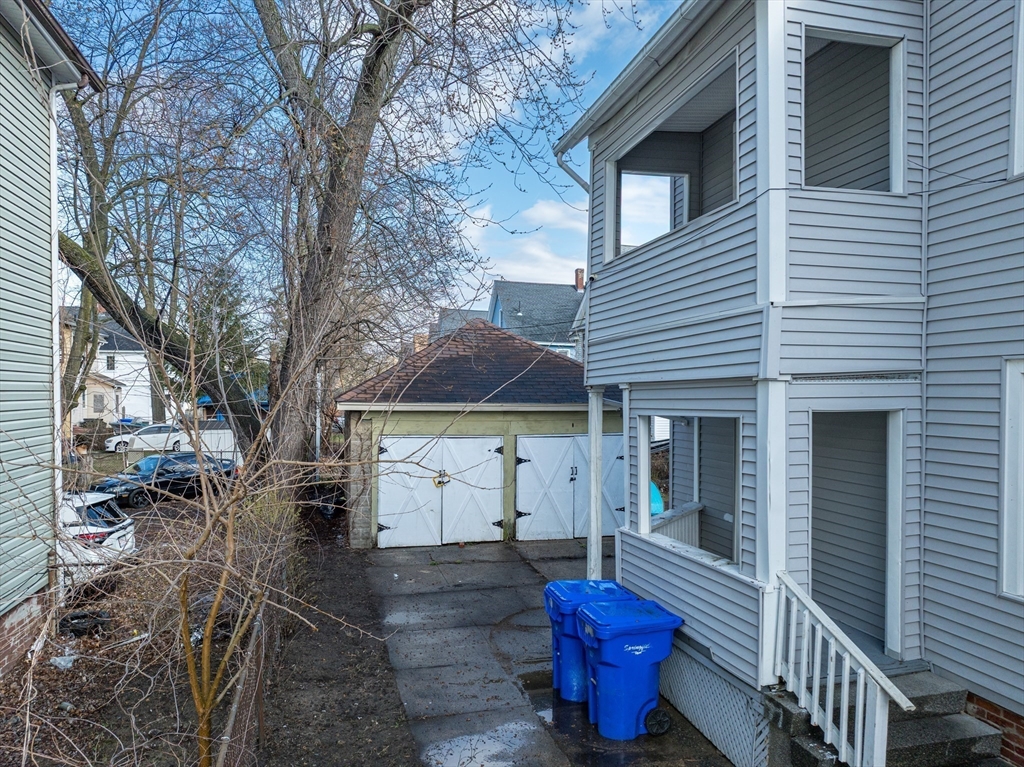 342 Wilbraham Road Springfield, MA 01109 - Photo 34 of 38 Gallery Image 34