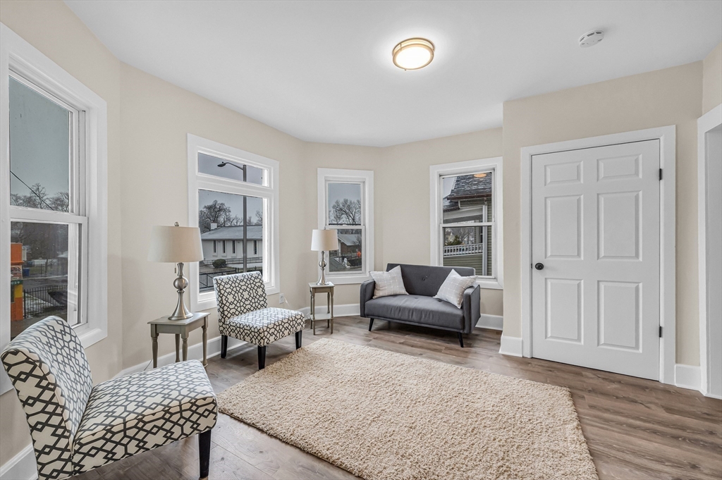 342 Wilbraham Road Springfield, MA 01109 - Photo 4 of 38 Gallery Image 4
