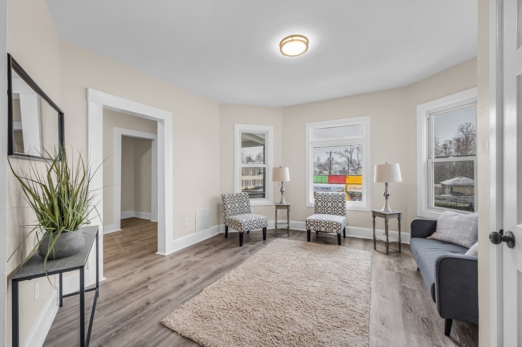 342 Wilbraham Road Springfield, MA 01109 - Photo 5 of 38 Gallery Image 5