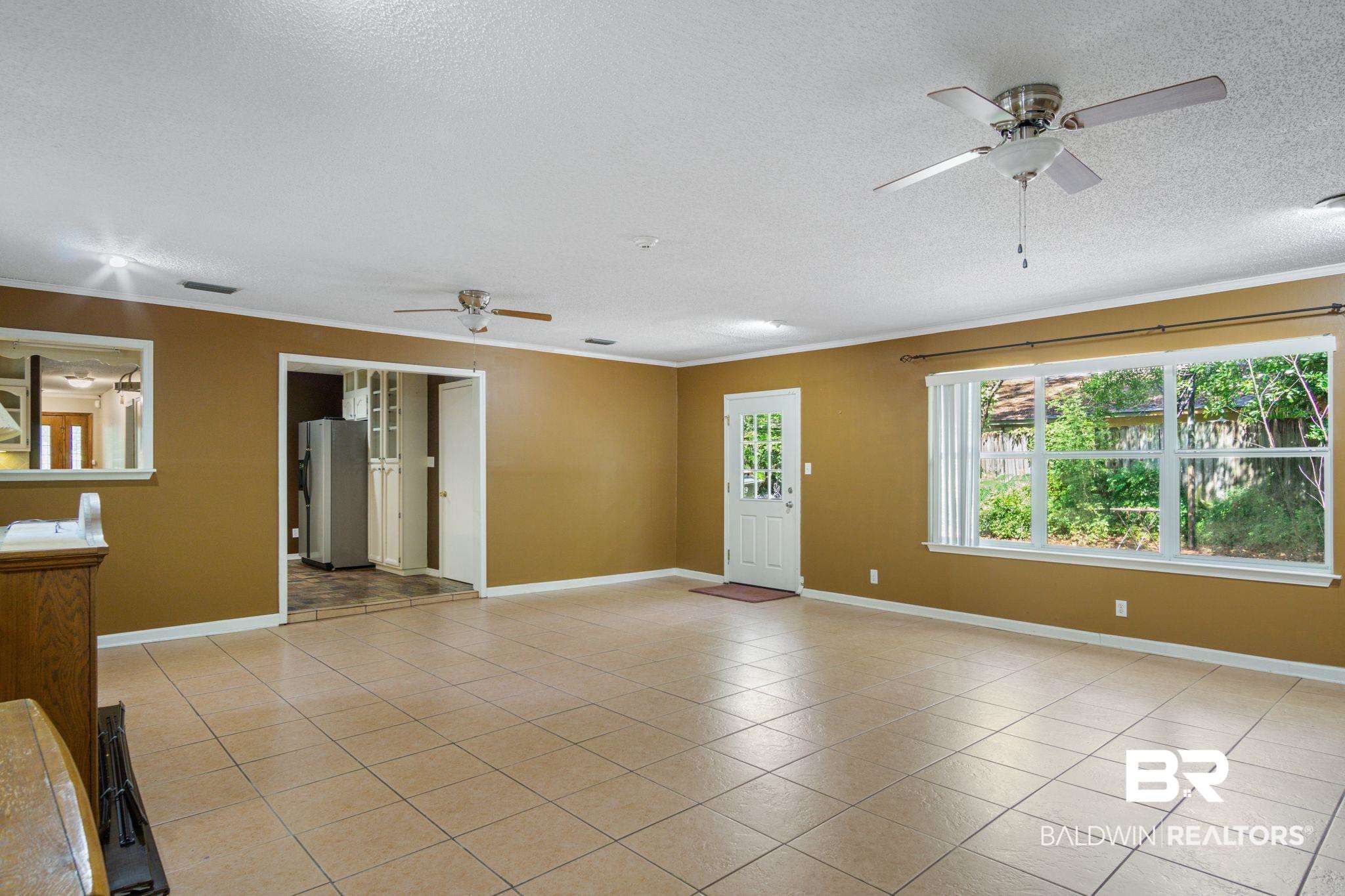 109 Lakeview Loop Daphne, AL 36526 - Photo 13 of 28