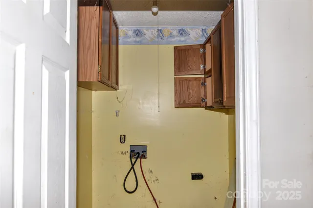 $268,000 | 2446 Sam Newell Road, Matthews, NC 28105