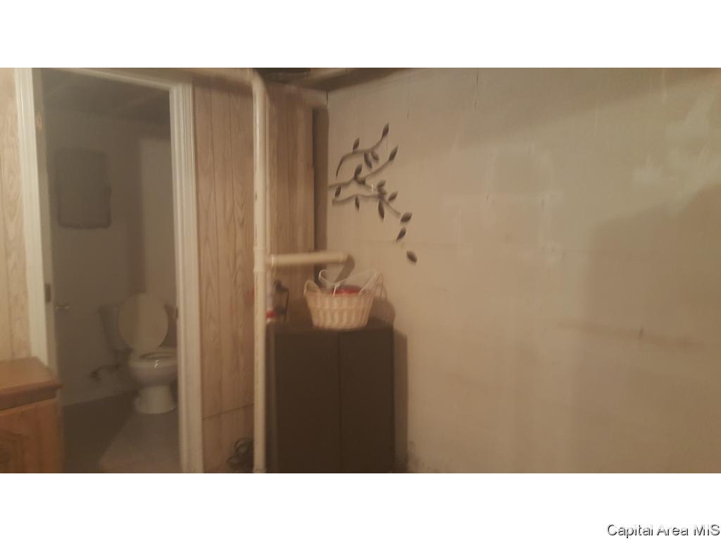 400 W Street Springfield, IL 62703 - Photo 22 of 28