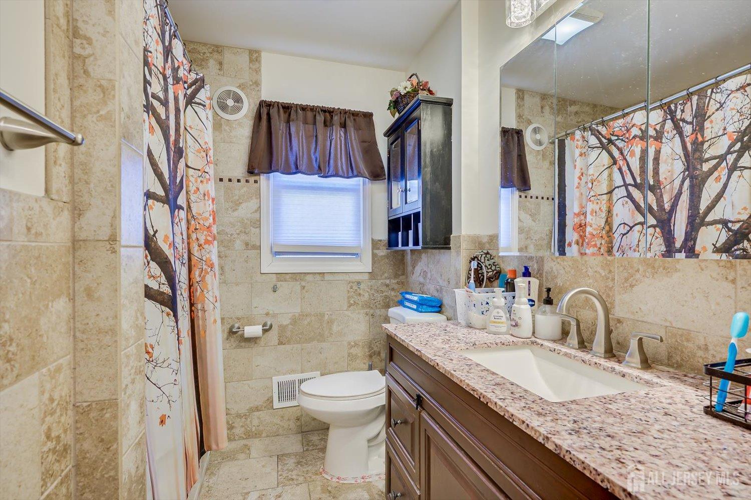 244 West Prescott Avenue Edison, NJ 08820 - Photo 23 of 42