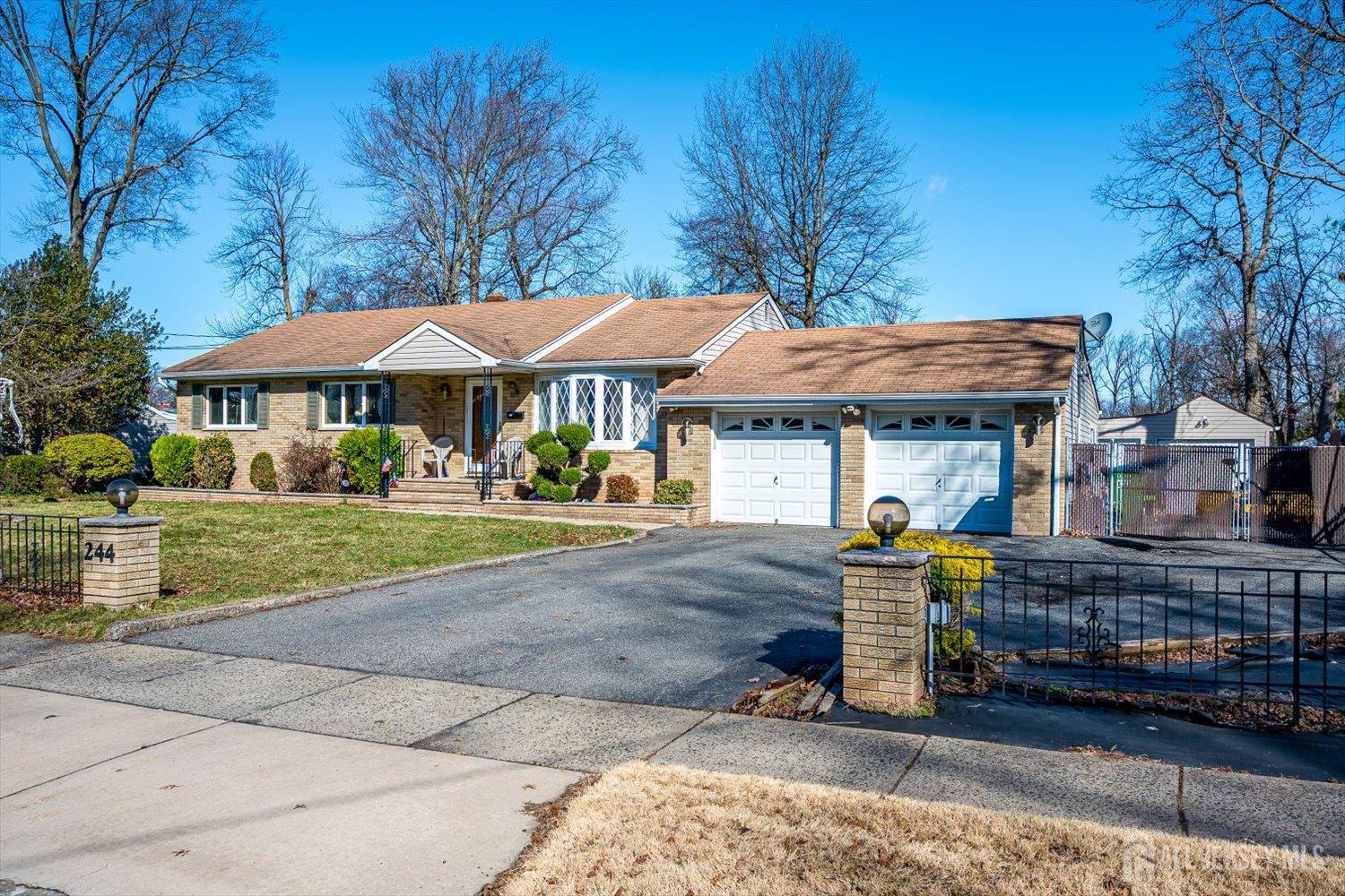 244 West Prescott Avenue Edison, NJ 08820 - Photo 3 of 42