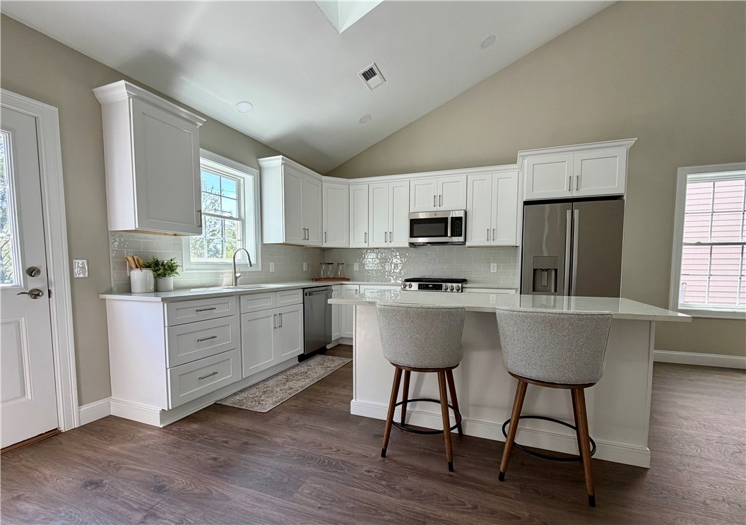 11 Fieldstone Way, Unit 11 Westerly, RI 02891 - Photo 2 of 13