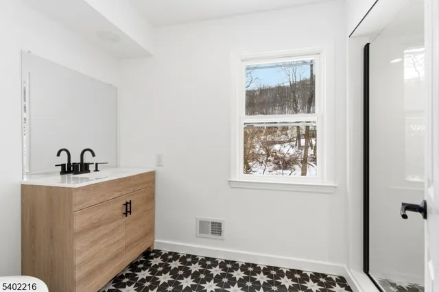 $699,000 | 6 House Wren Road, Hackettstown, NJ 07840