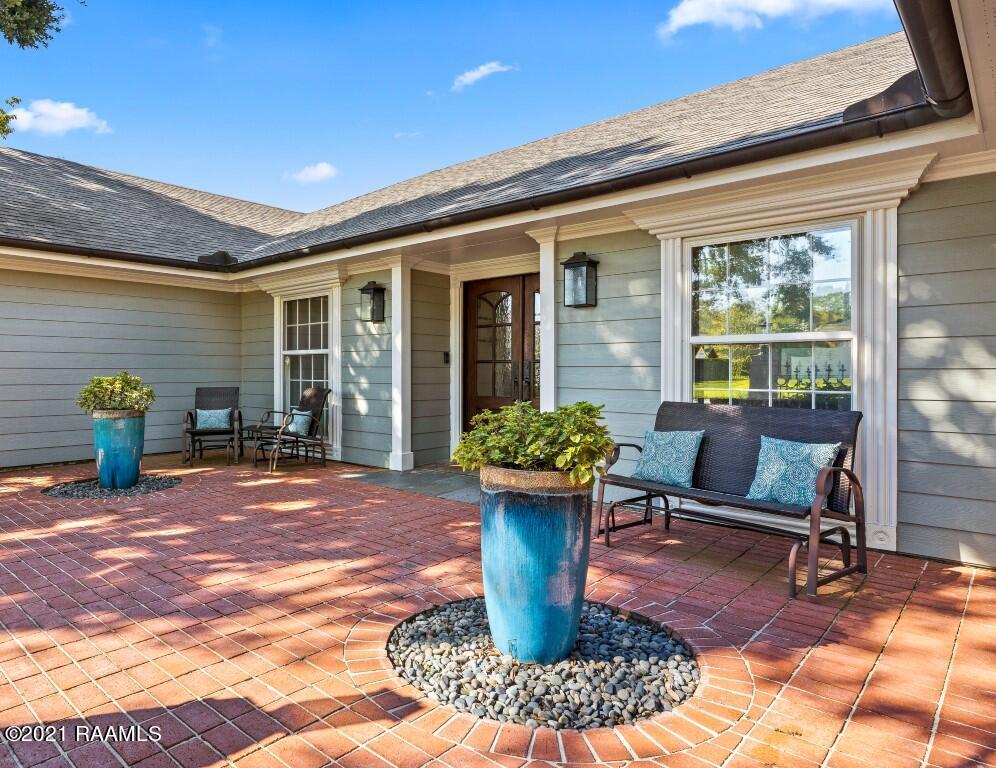 405 Whitcomb Road Lafayette, LA 70503 - Photo 6 of 35 405 Whitcomb-002