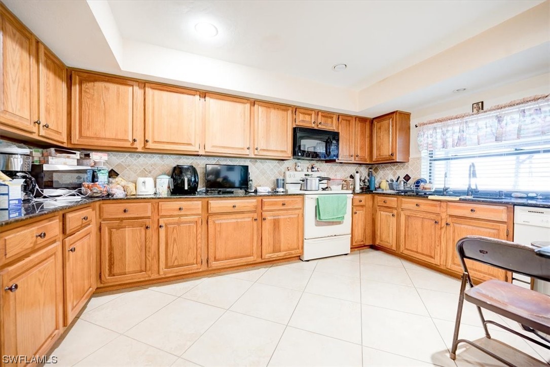 1201 St Clair Shores Road Naples, FL 34104 - Photo 13 of 43