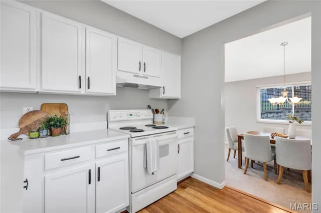 $269,900 | 2330 Seven Pines Drive, St. Louis, MO 63146