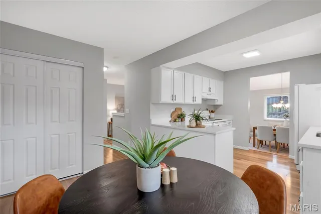 $269,900 | 2330 Seven Pines Drive, St. Louis, MO 63146