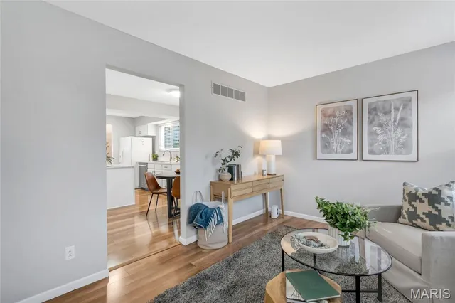 $269,900 | 2330 Seven Pines Drive, St. Louis, MO 63146