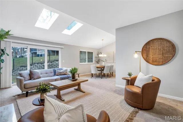 $269,900 | 2330 Seven Pines Drive, St. Louis, MO 63146