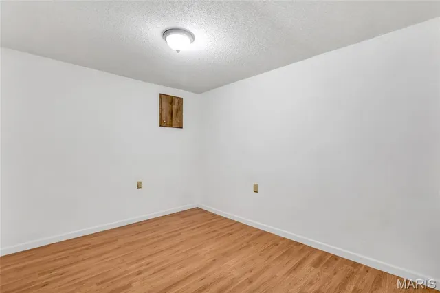 $269,900 | 2330 Seven Pines Drive, St. Louis, MO 63146