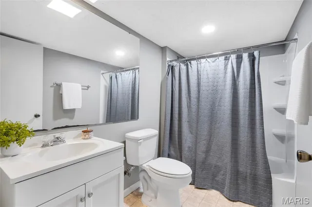 $269,900 | 2330 Seven Pines Drive, St. Louis, MO 63146