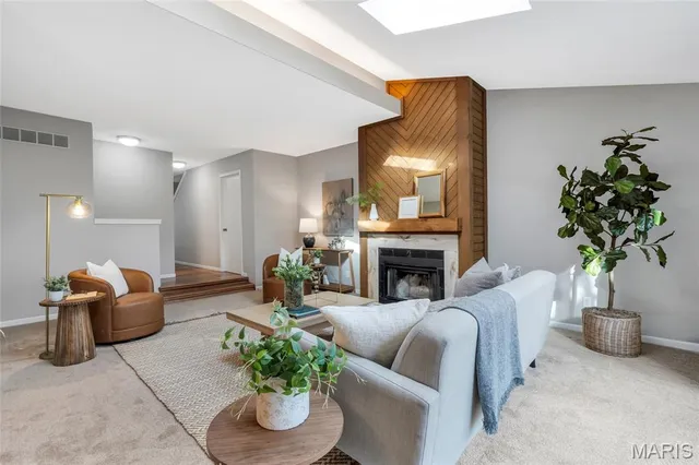 $269,900 | 2330 Seven Pines Drive, St. Louis, MO 63146