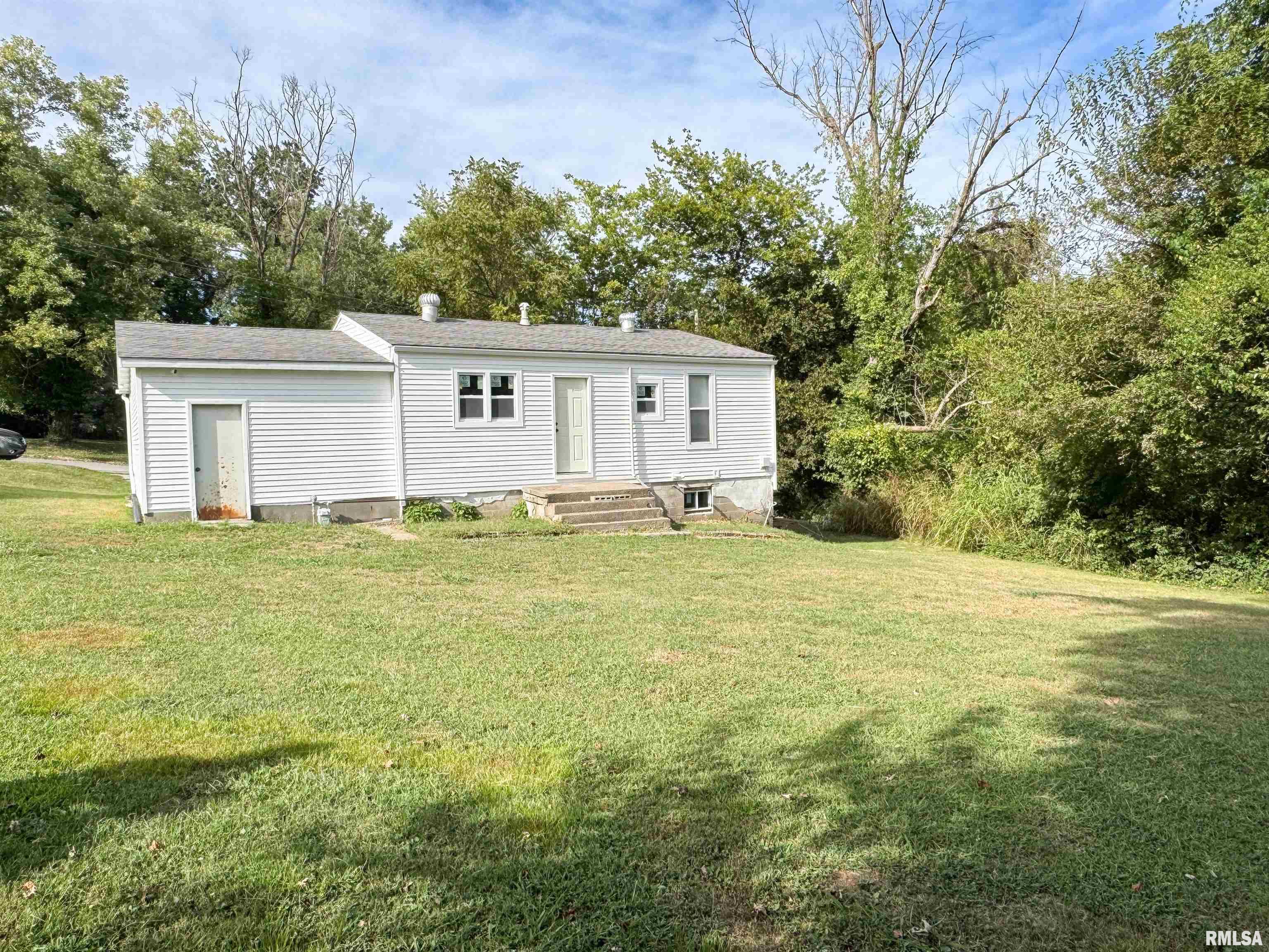 314 Douglas Street Anna, IL 62906 - Photo 6 of 24