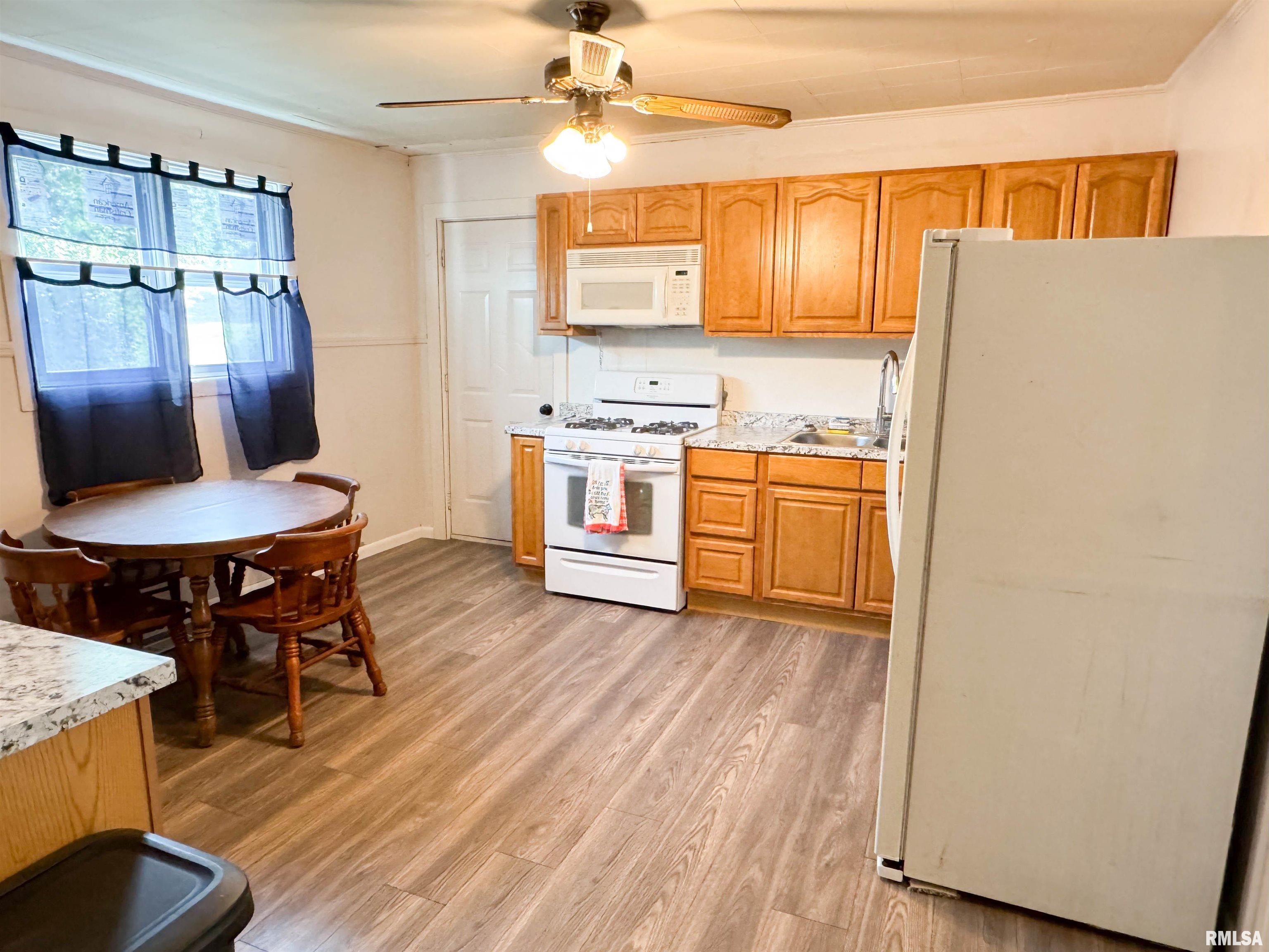 314 Douglas Street Anna, IL 62906 - Photo 10 of 24