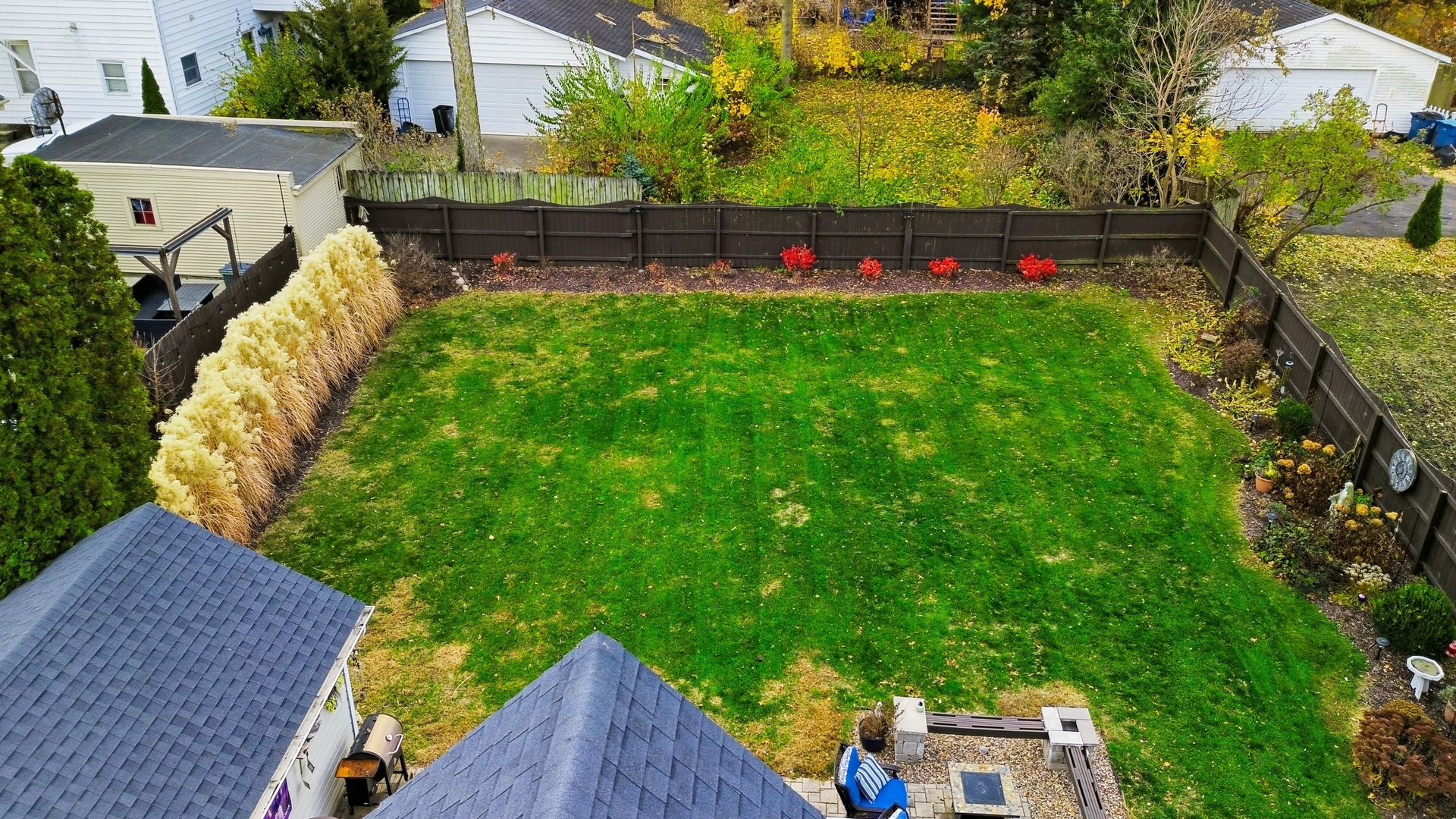 316 East 3rd Street Dixon, IL 61021 - Photo 34 of 45 a backyard of a house with seating space