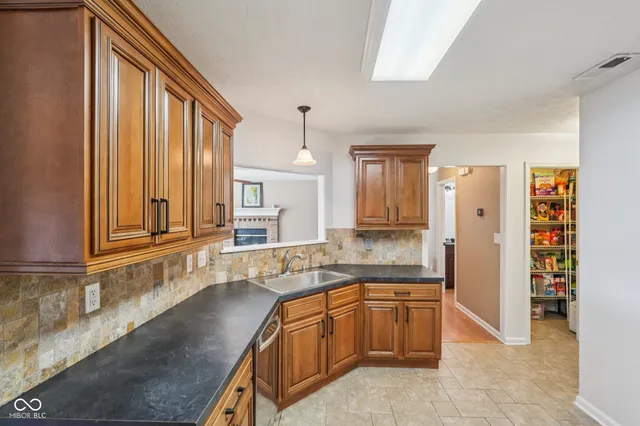 $369,000 | 16590 Greensboro Drive, Westfield, IN 46074