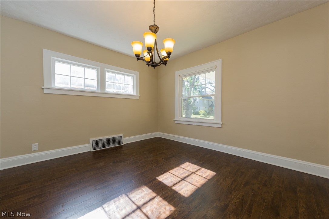 3380 Berkeley Road Cleveland, OH 44118 - Photo 7 of 35
