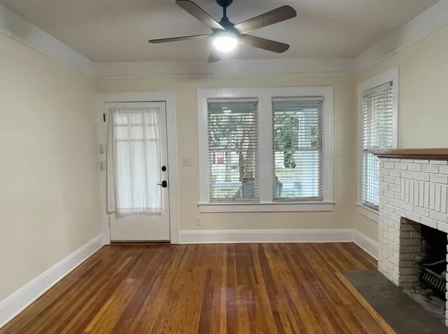 $4,300 | 903 South Bruce Street, Tampa, FL 33606